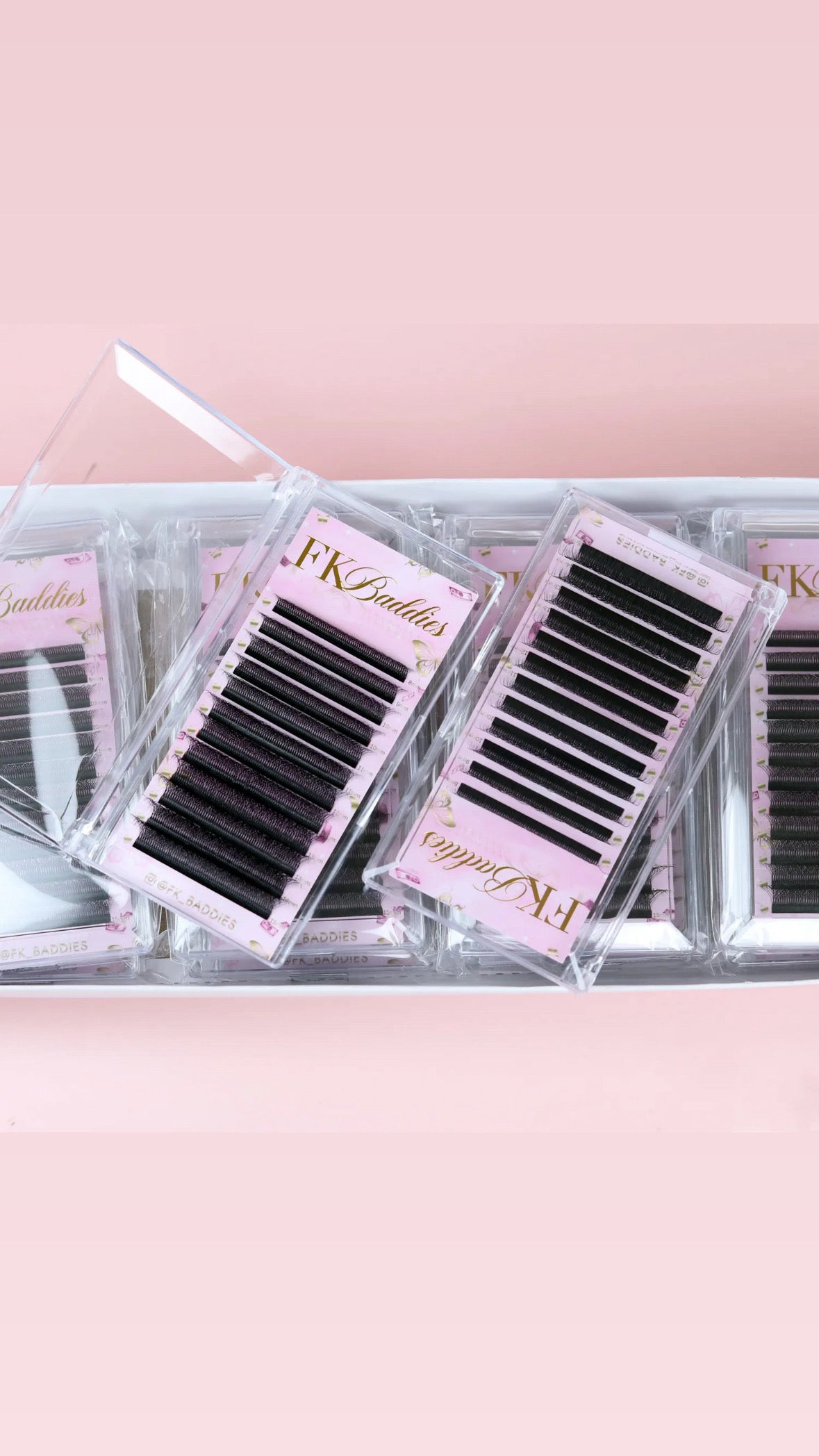 W Shape Lash Fans – 0.07 D Curl | Mix Tray | 4D & 7D